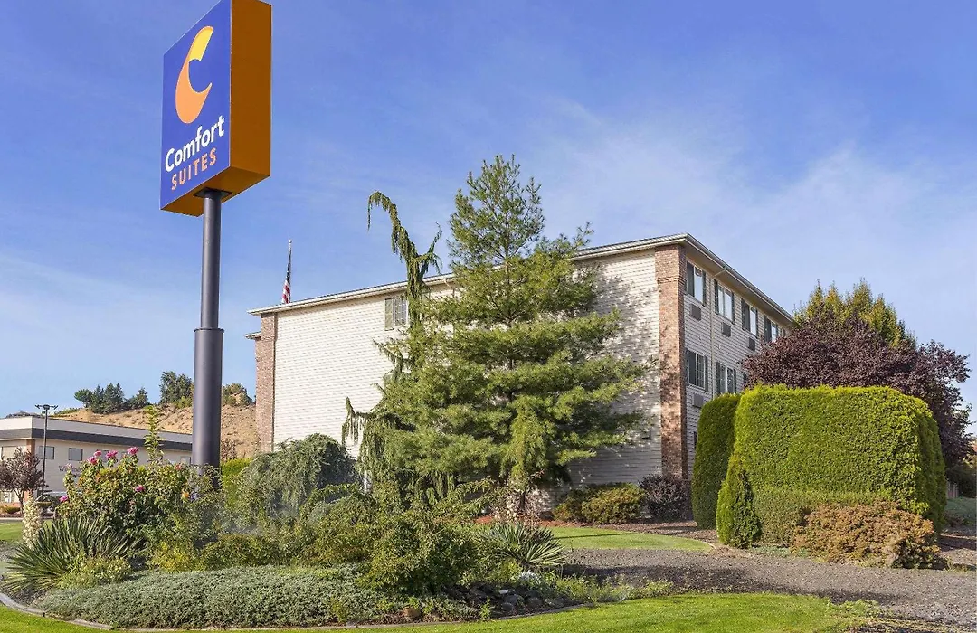 Comfort Suites Yakima-1
