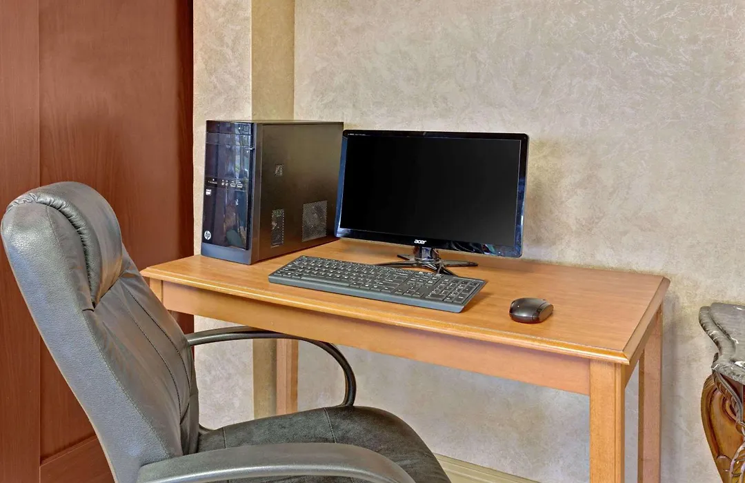 Ramada By Wyndham Baltimore West-1