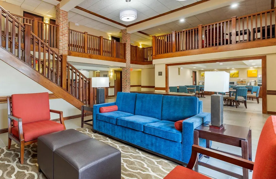 Comfort Inn & Suites Milford-1