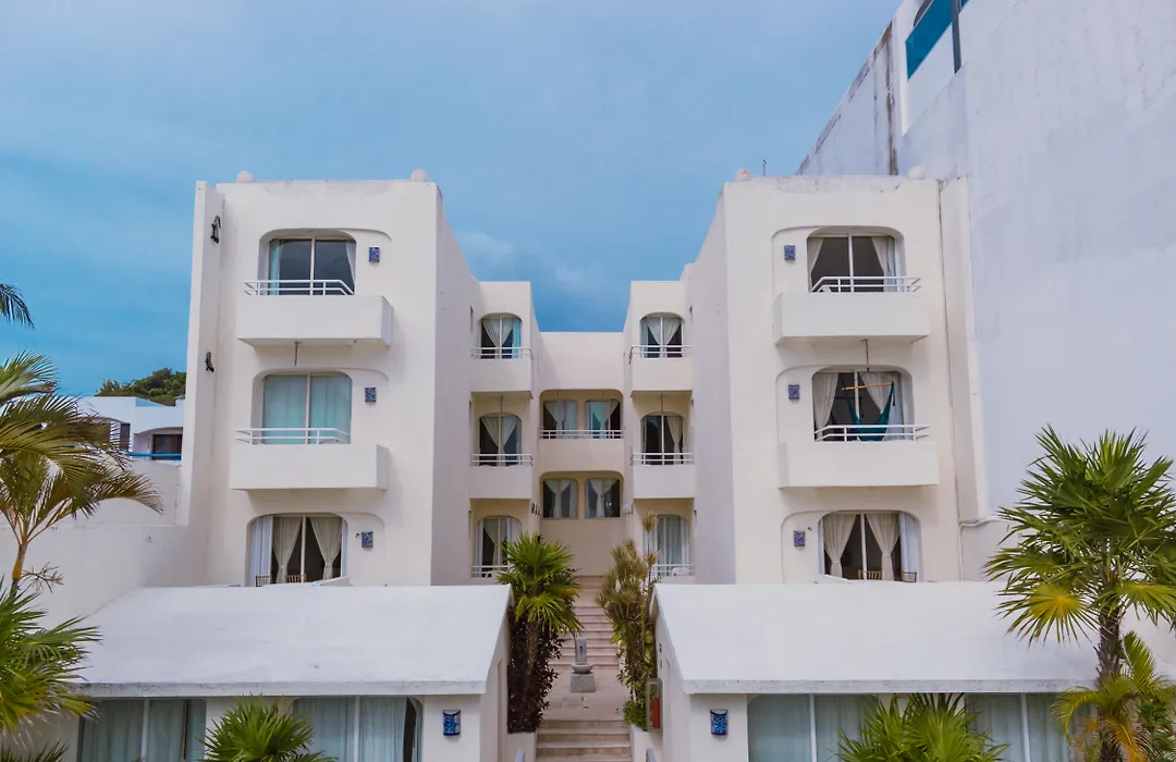 Luciana Hotel&Beach Club-1