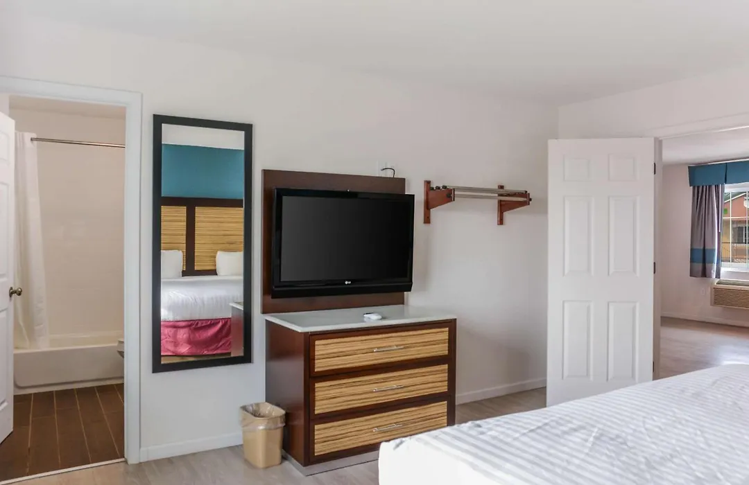 Rodeway Inn Milford-1