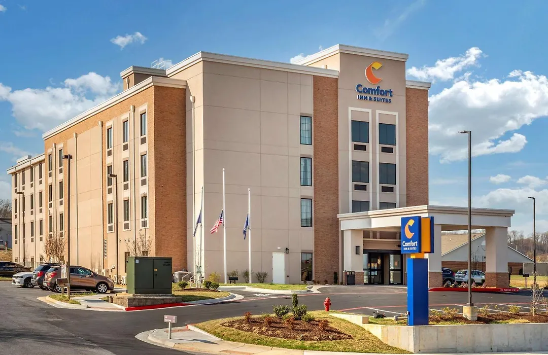 Comfort Inn & Suites Harrisonburg-1