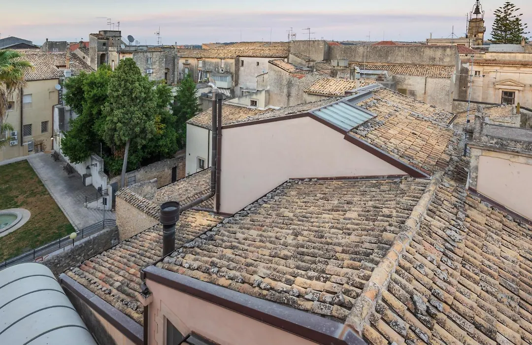Hotel Vittorio Veneto-1