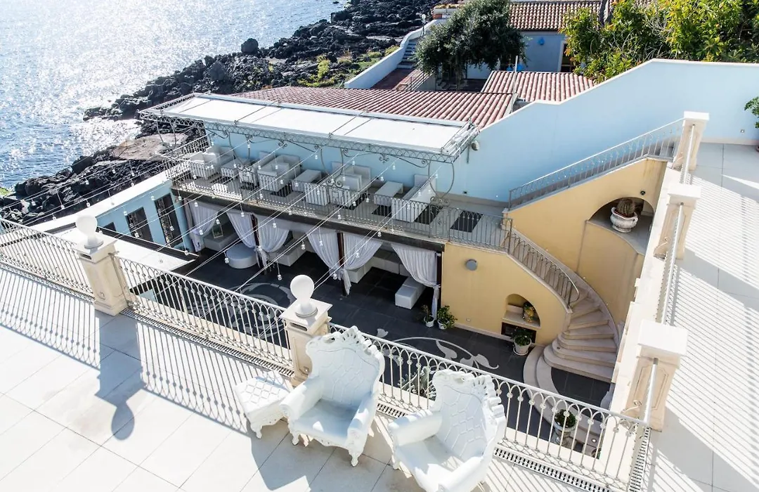 Il Cavalluccio Marino Fronte Mare-1