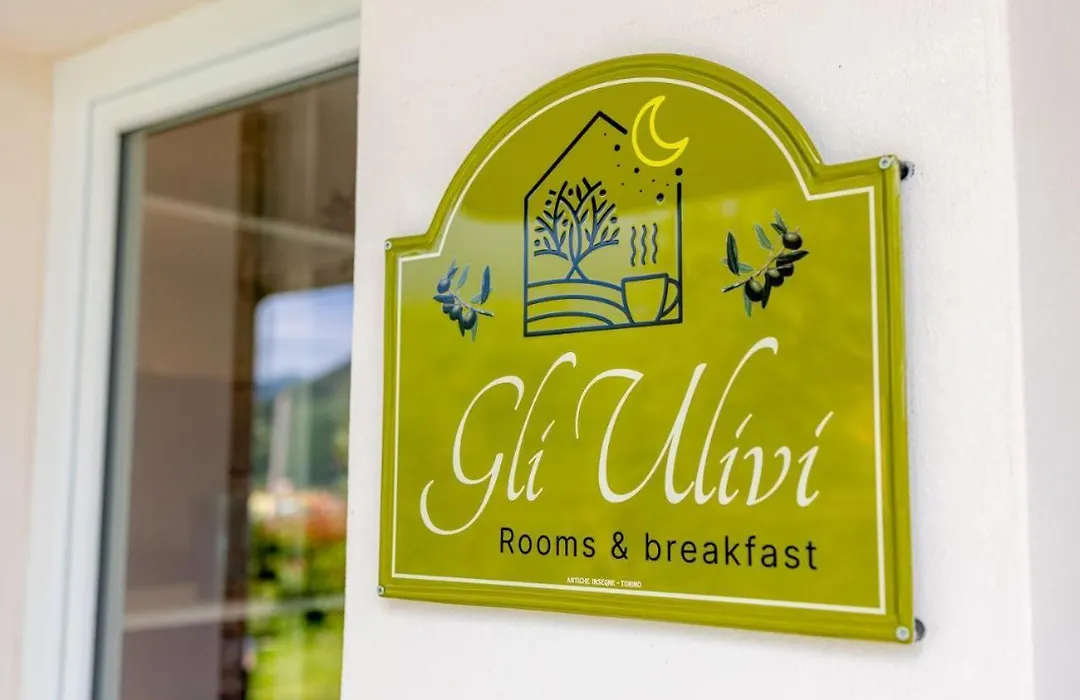 Gli Ulivi Rooms And Breakfast-1