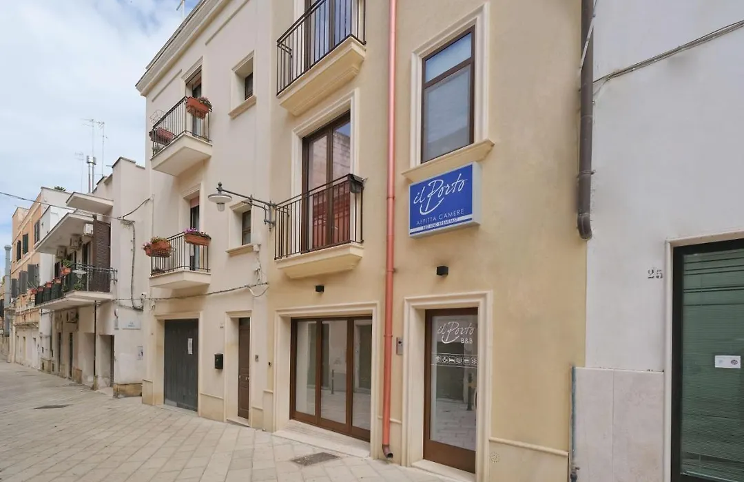 Il Porto Affittacamere b&b-1