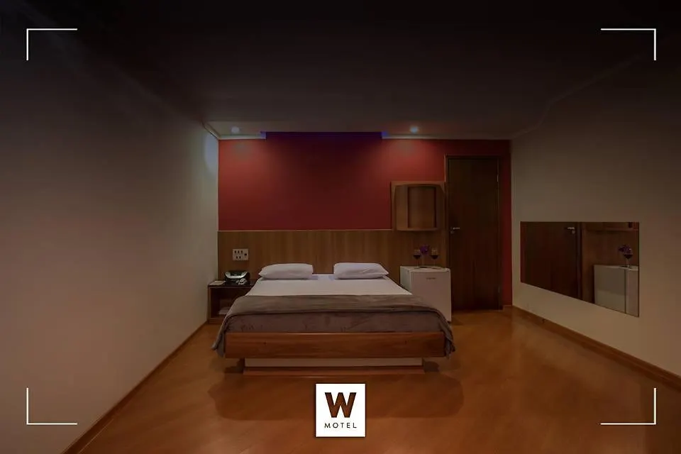 Wmotel-1