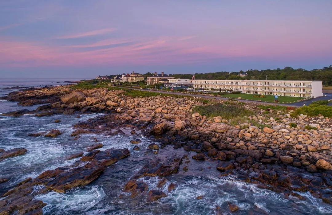 Atlantis Oceanfront Inn Gloucester-1