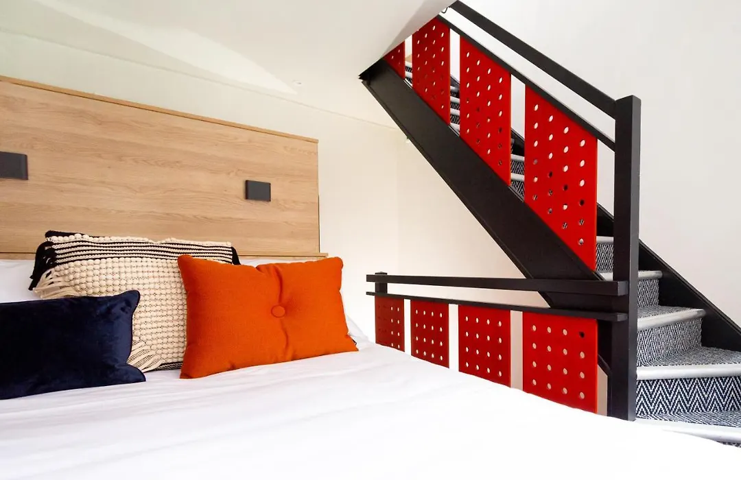 The Snug Townhouse-1