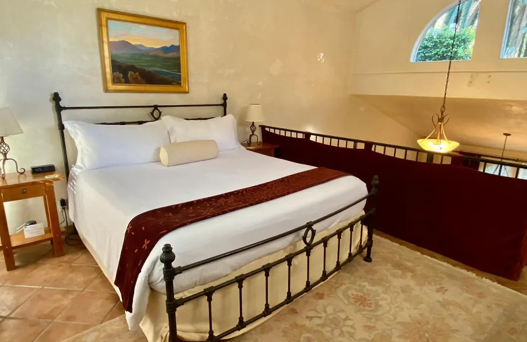 The Emerald Iguana Inn-1
