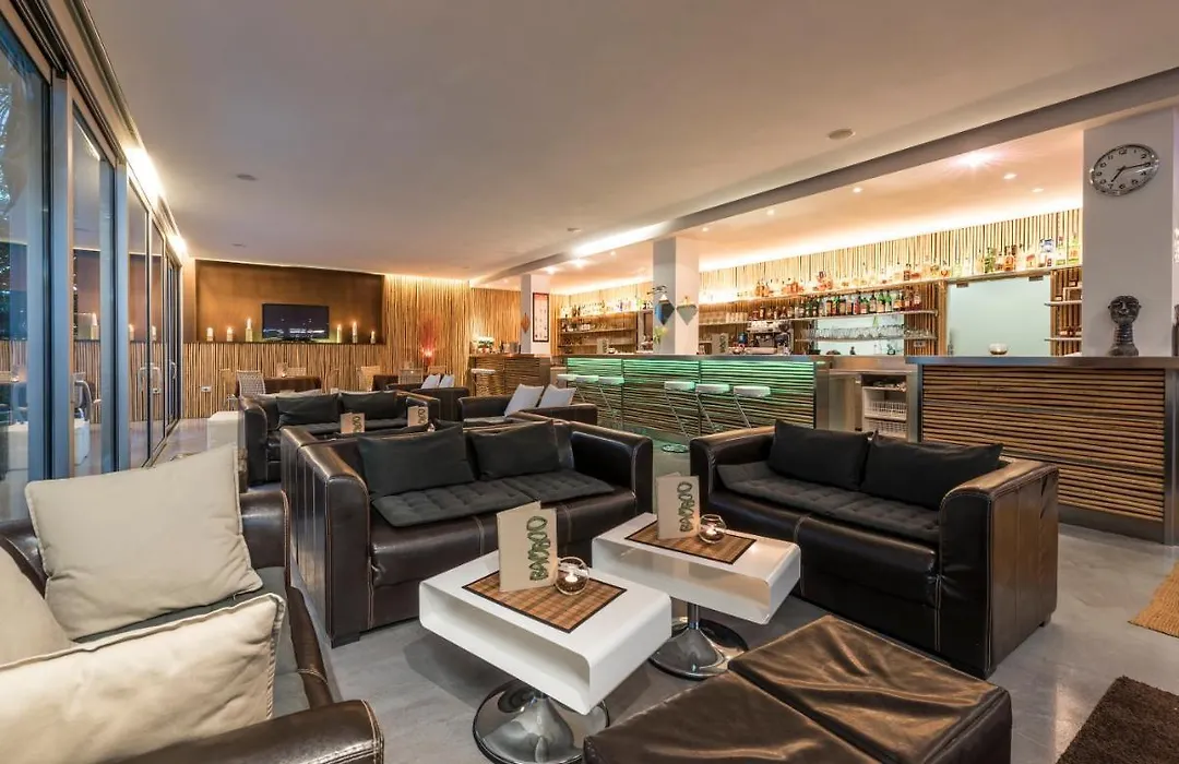 Hotel Bamboo-1