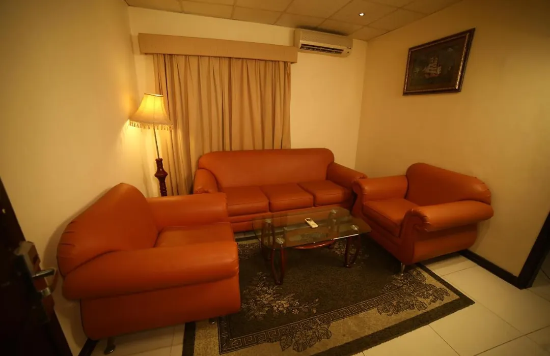 Hyde Park Hotel-1