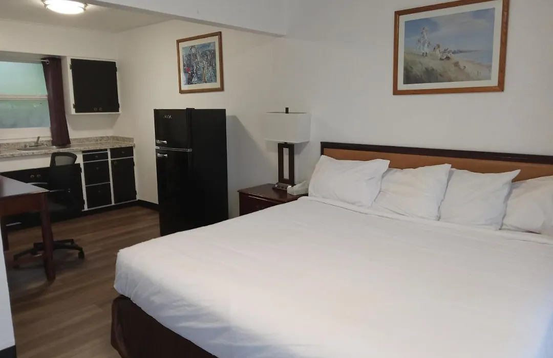 Blue Coast Inn & Suites-1