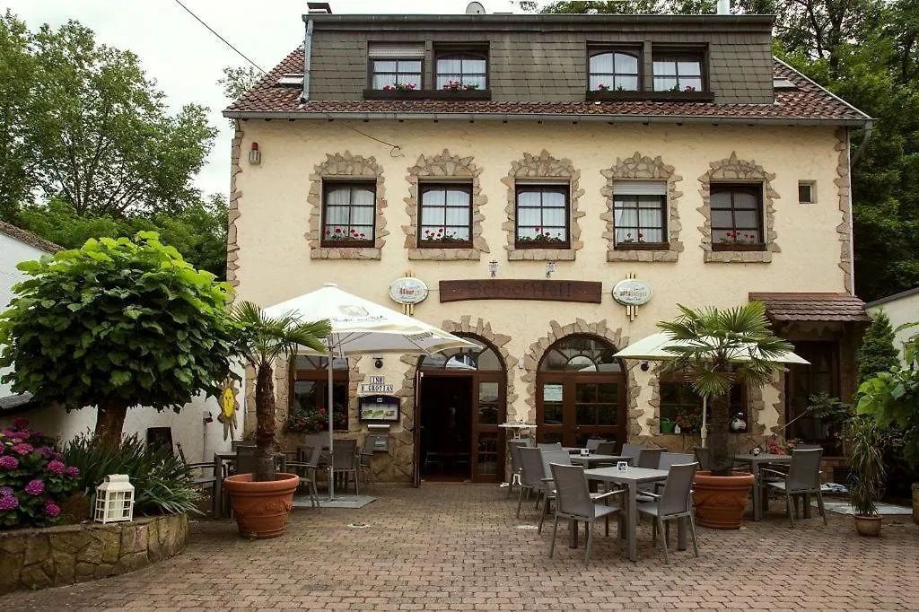 Hotel zur Klause-1