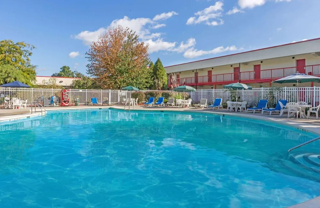 Ramada By Wyndham Yonkers-1