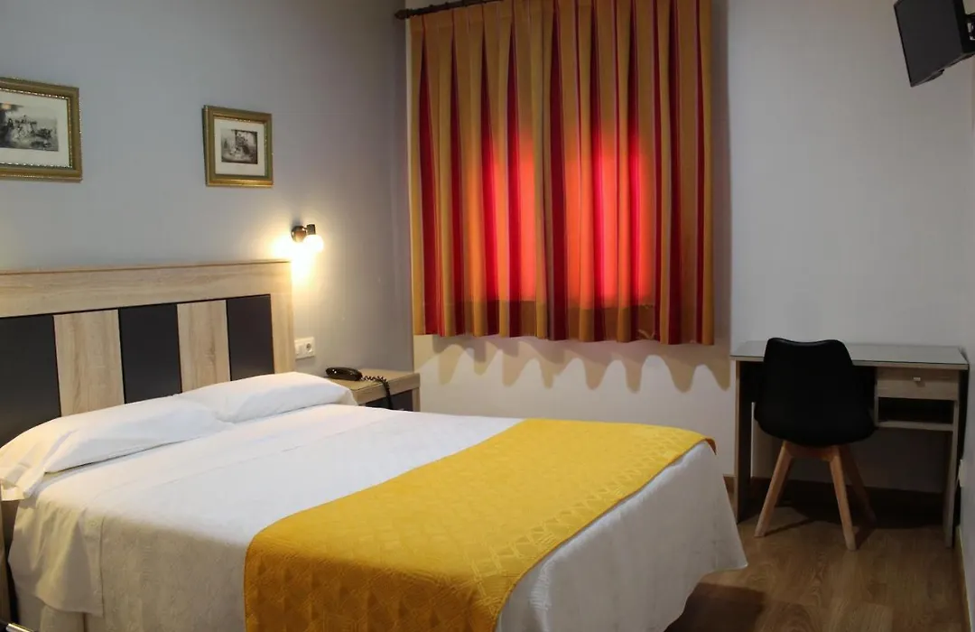 Hostal Madrid-1