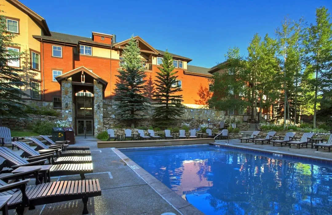 Grand Timber Lodge-1