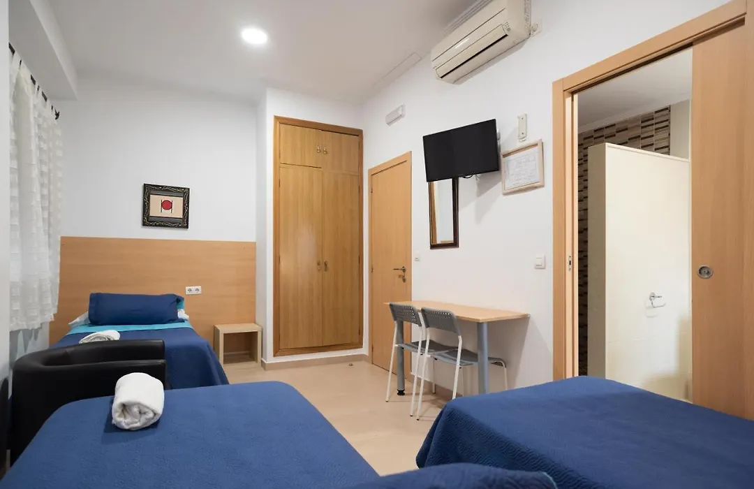 Hostal Mitre Paterna-1
