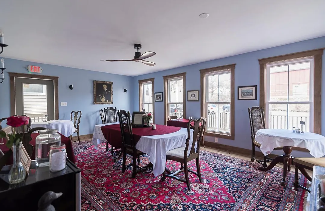 Light Horse Inn-1