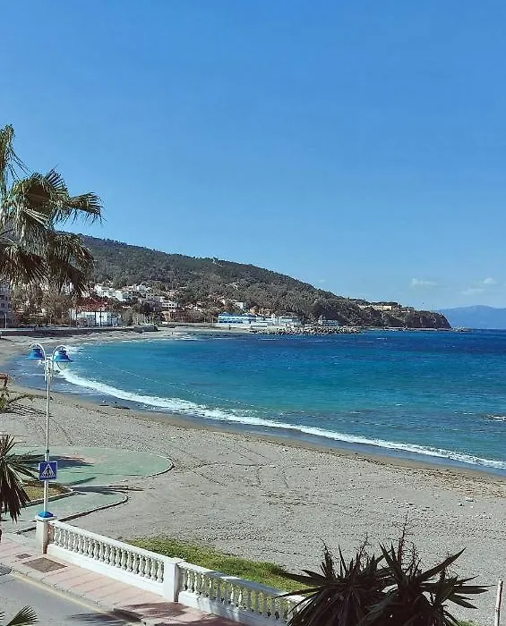 Hostal Vista Al Mar-1