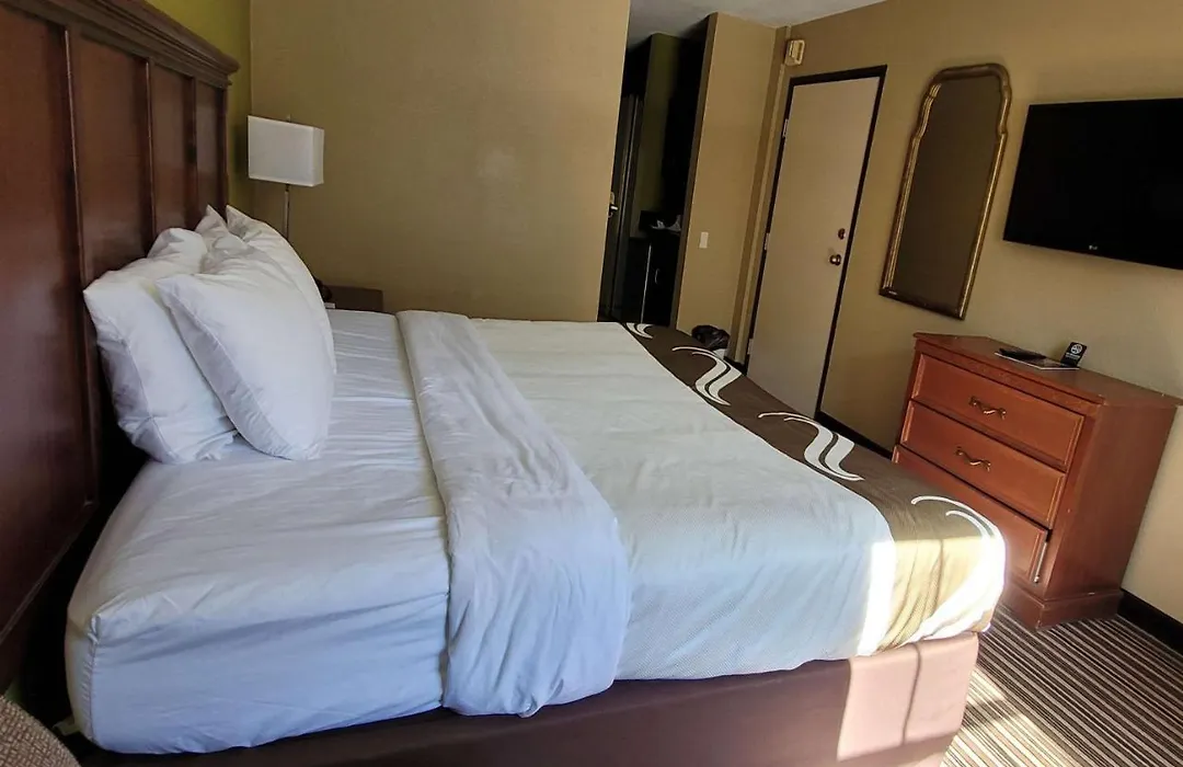 Quality Inn & Suites Columbia I-70-1
