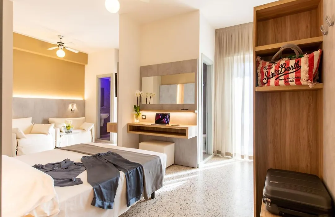 Hotel Romantico-1
