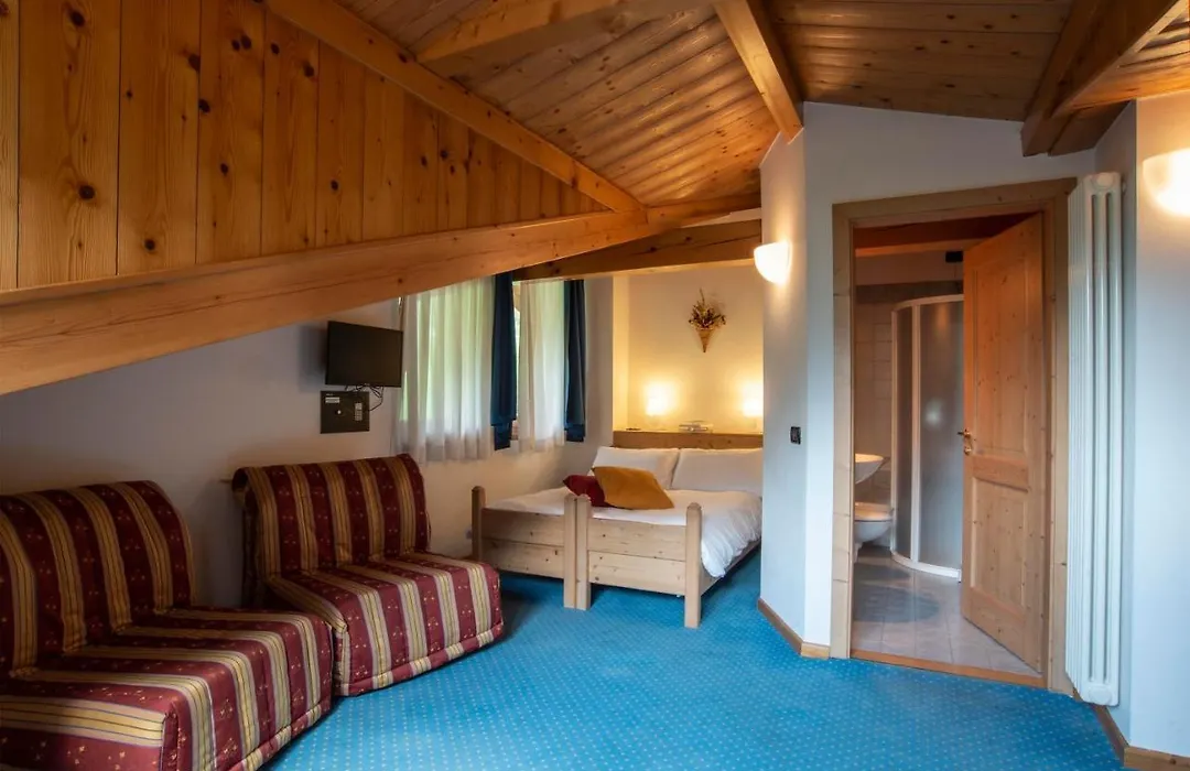 Hotel Chalet Genziana-1