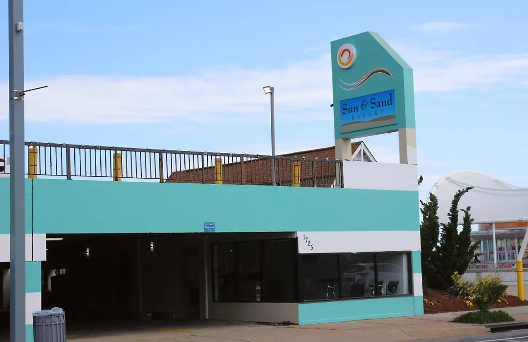 Sun And Sand Resort Oceanfront Suites-1