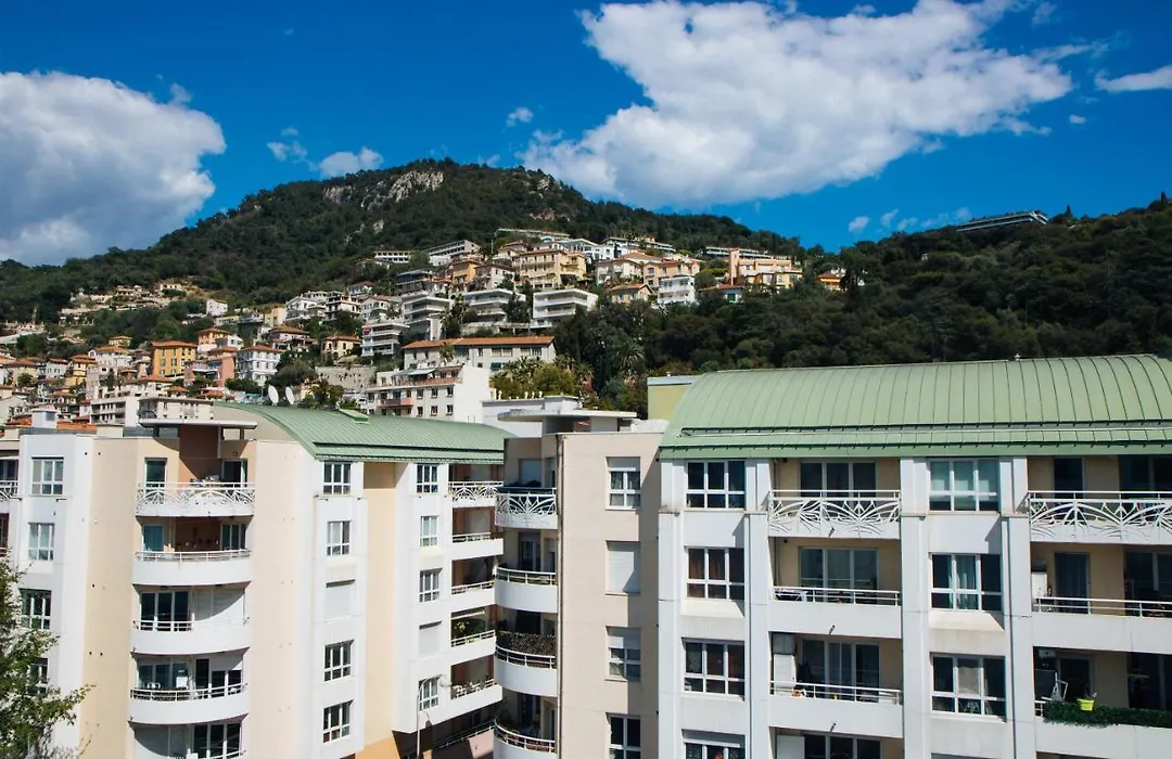 Twenty Business Flats Nice Angely-1