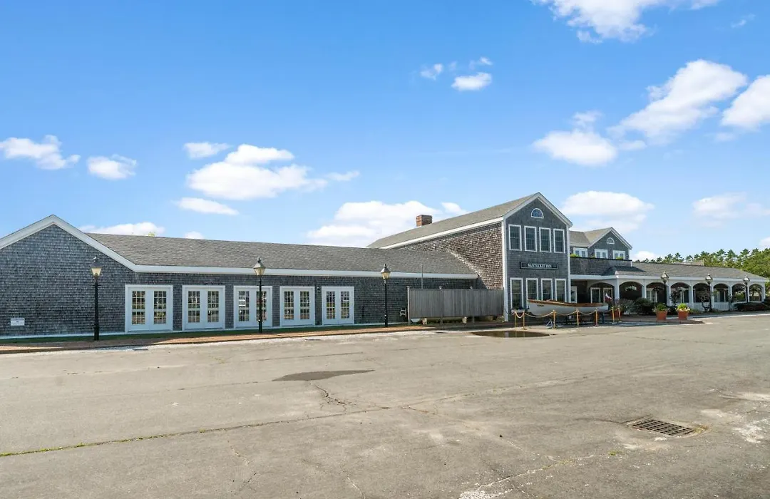 Nantucket Inn-1