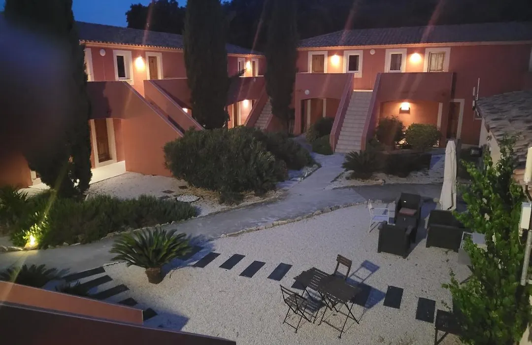 Domaine le Milos Appart'Hotel-1