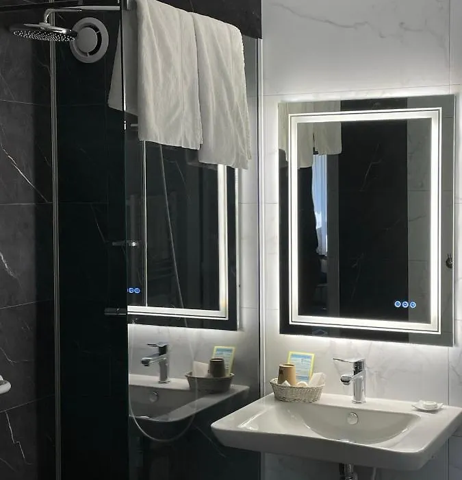 Hotel De Clisson Saint Brieuc-1