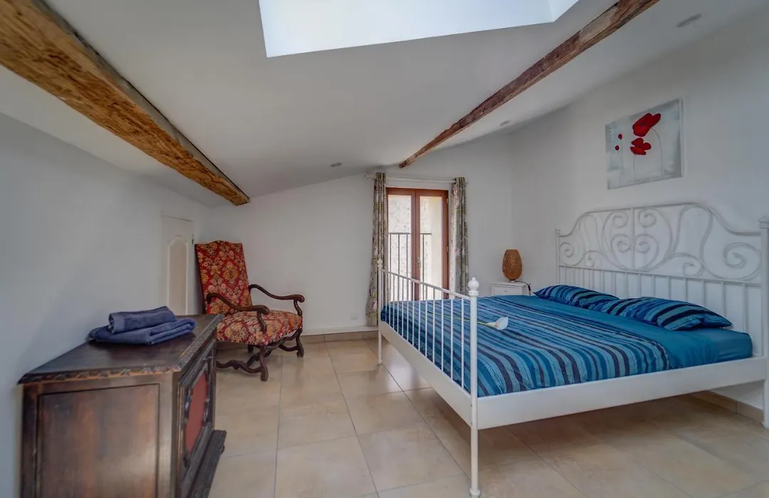 Gîte Imagine Roussillon Résidence Privée avec Piscine - 8 personnes-1