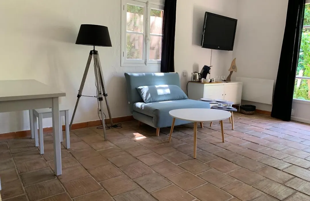 Le Calme Chambre 2-1