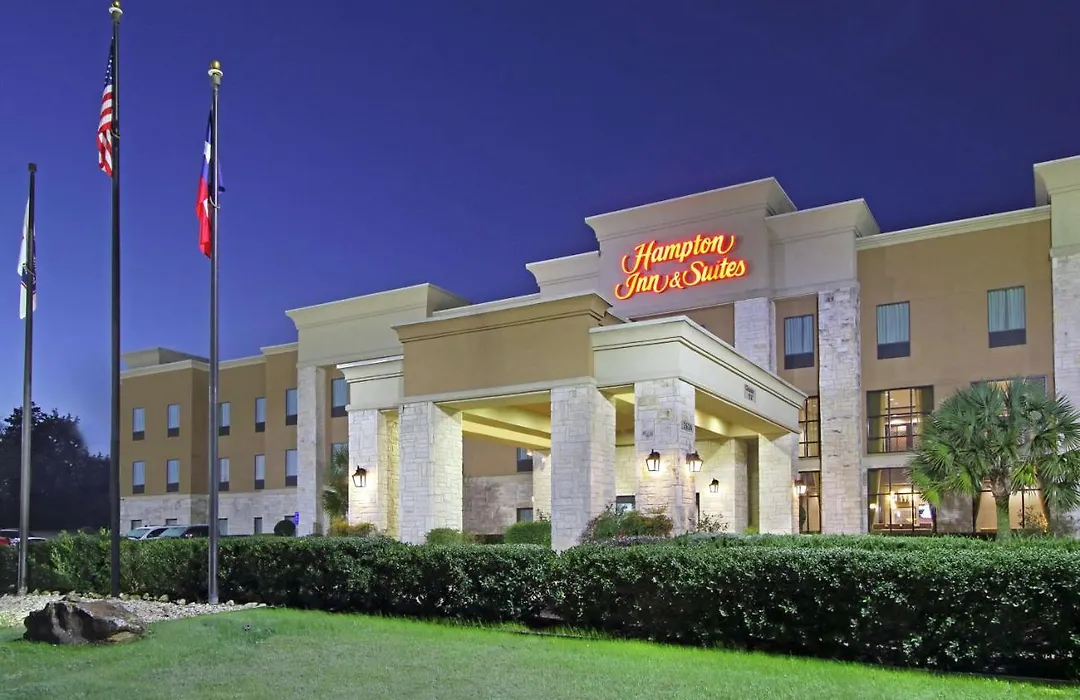 Hampton Inn & Suites Buffalo-1