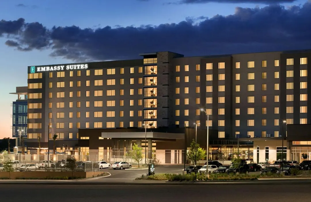Embassy Suites By Hilton San Antonio Landmark-1