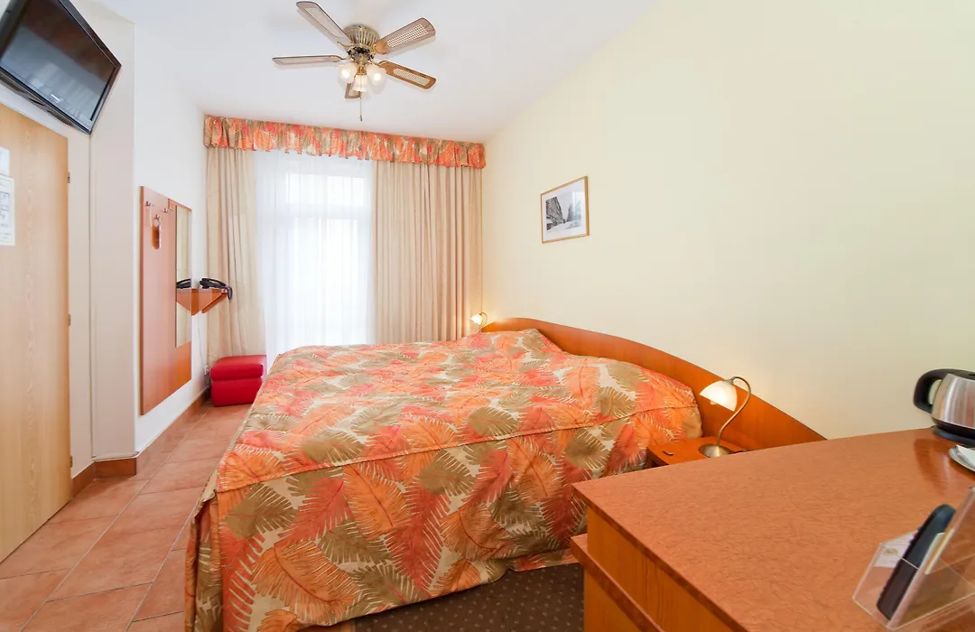 Hotel Seifert-1