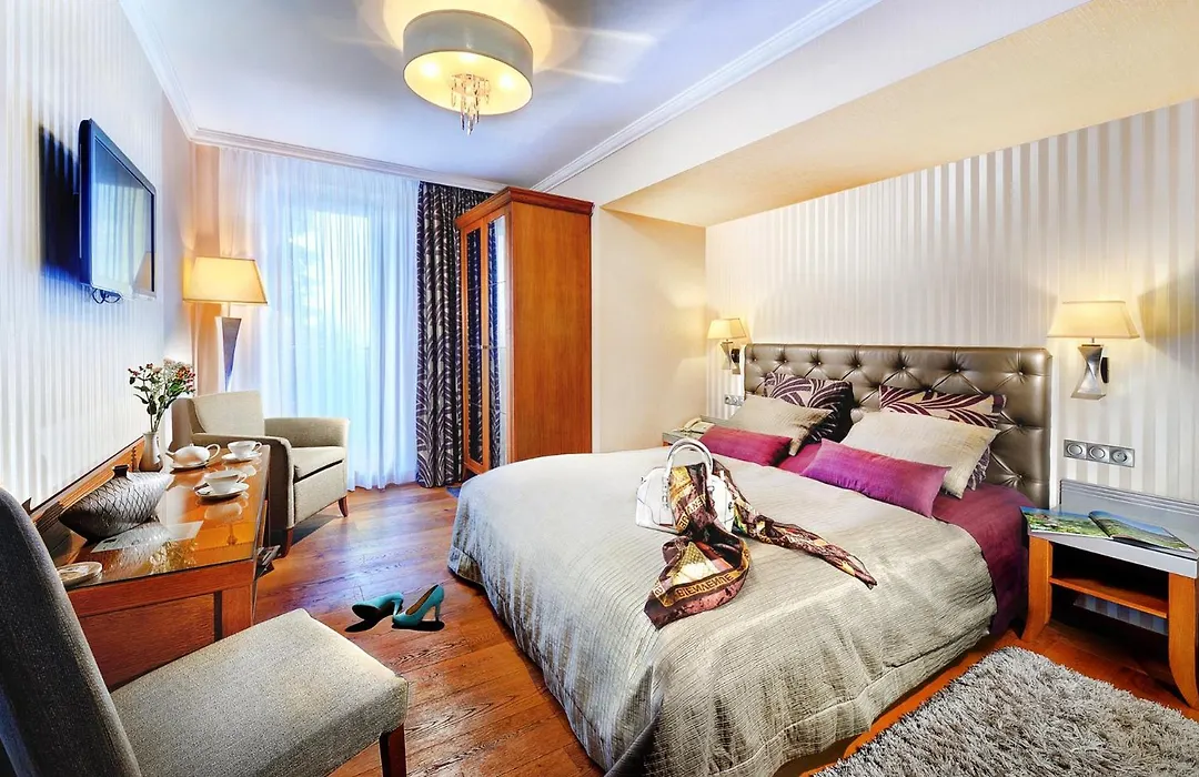 Grand Hotel Praha-1