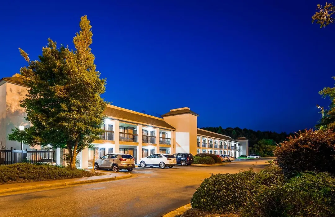 Quality Inn & Suites Fayetteville I-95-1