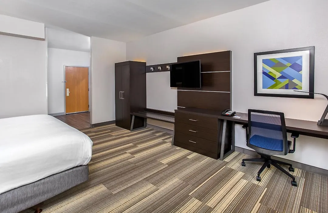 Holiday Inn Express & Suites Morristown By Ihg-1