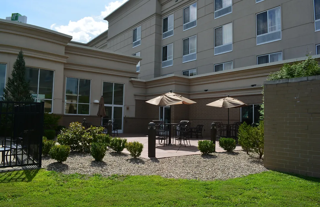 Holiday Inn Hotel & Suites Beckley By Ihg-1