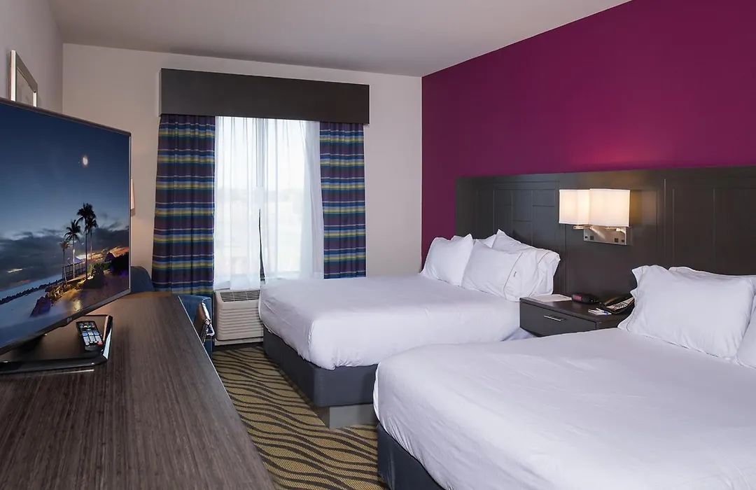 Holiday Inn Express Hutchison By Ihg-1