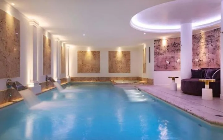 Hotels &Aspa-1