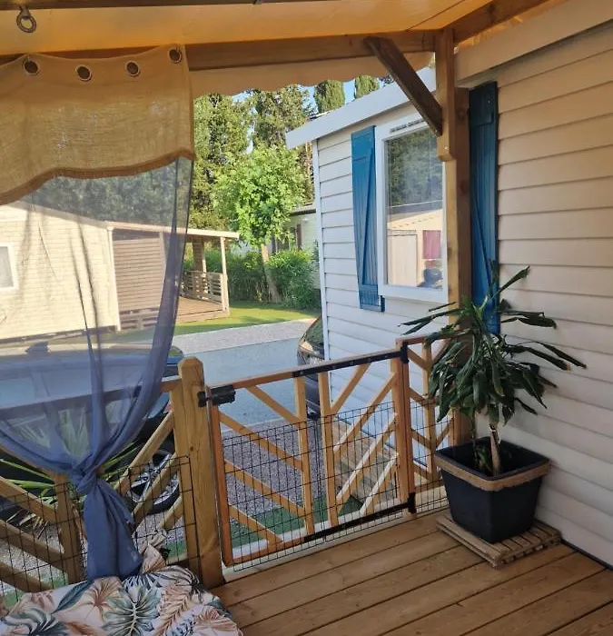 Mobile-Home-1