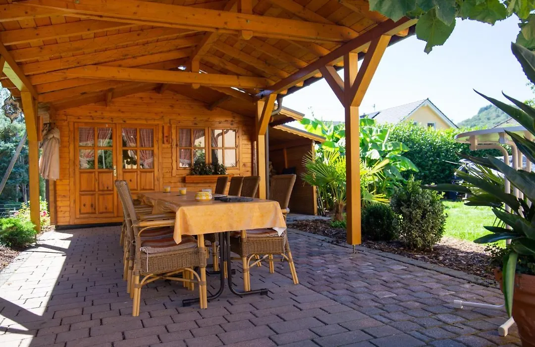 Wein- Und Gaestehaus Michels-1