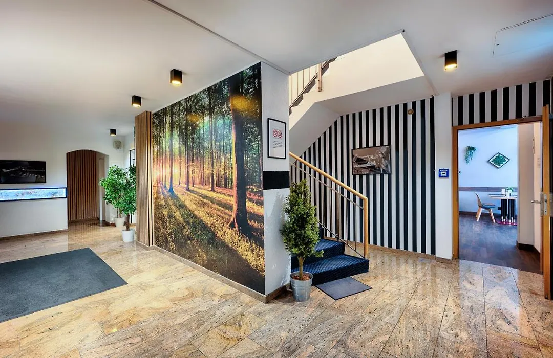Home Hotel-1