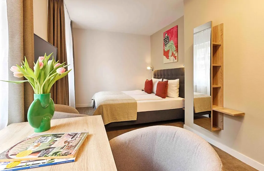 Hotel Zur Stadt Mainz in Würzburger Innenstadt-1