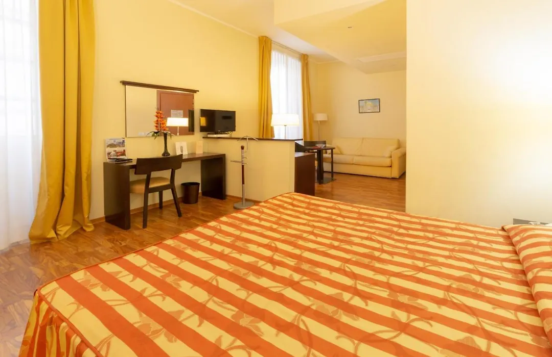 Hotel Due Colonne-1