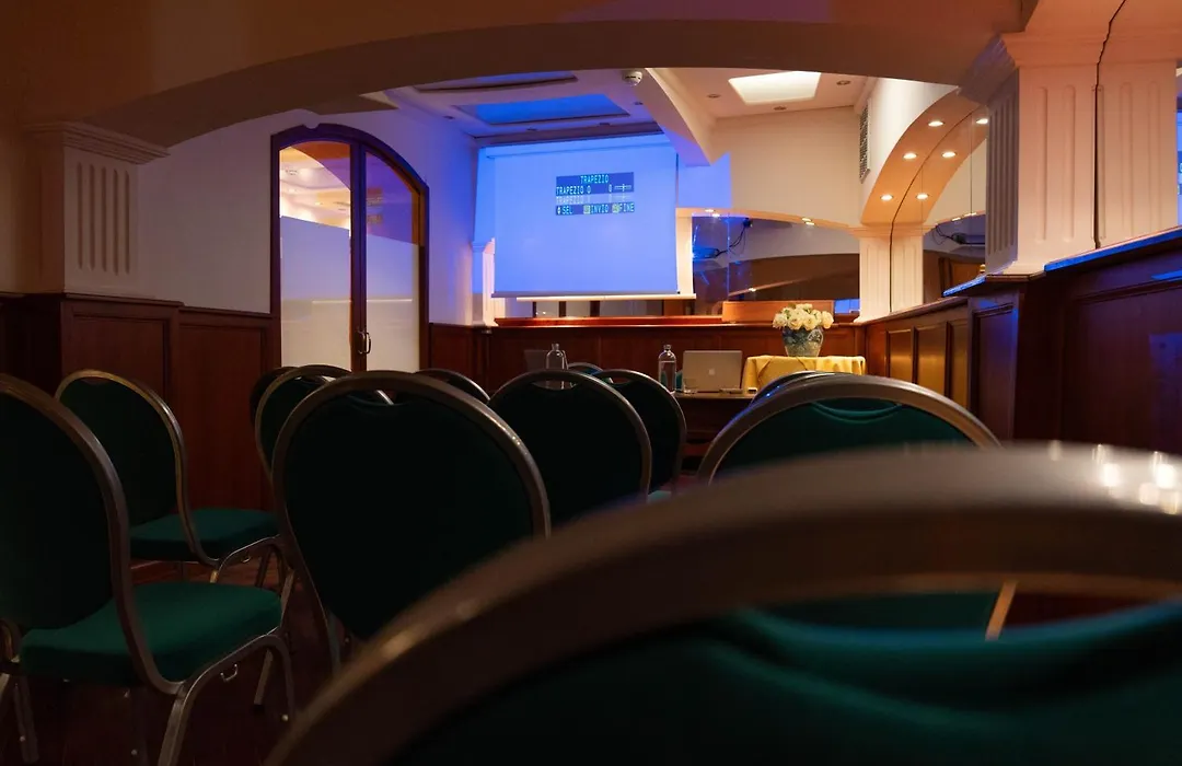Hotel Iris-1