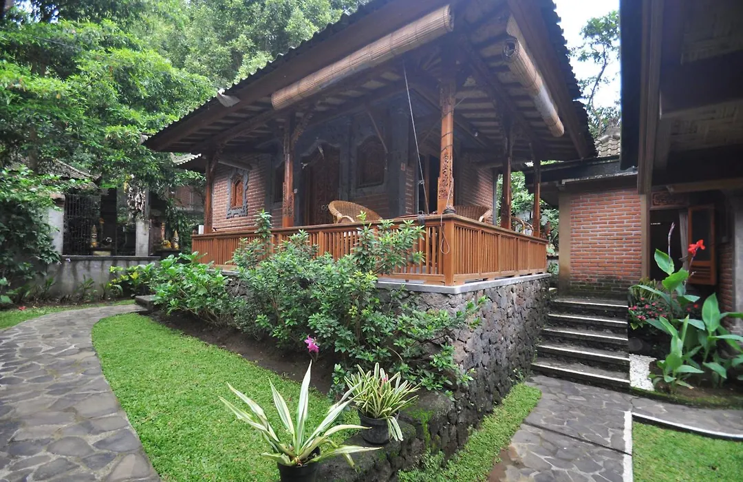 Puri Lumbung Cottages Restaurant & Spa Munduk-1